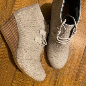 TOMS wedge bootie. Nothing wrong with them! Brand new without tags!